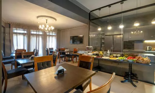 هتل پیازا تفلیس